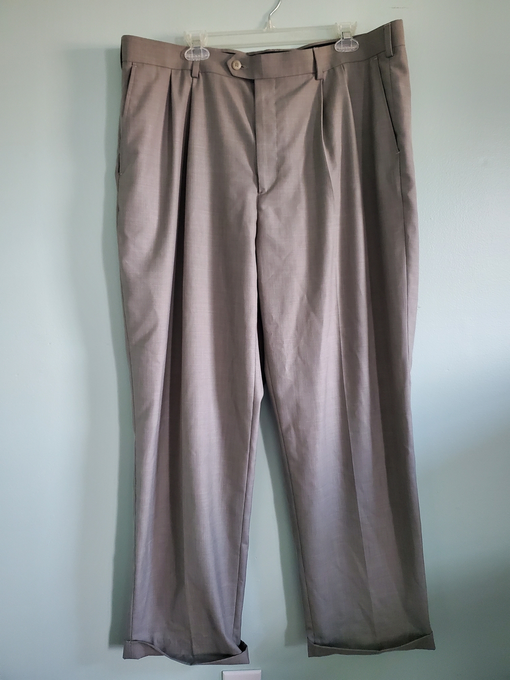 Perry Ellis Men's Pleated Dress Pants in Taupe Gray